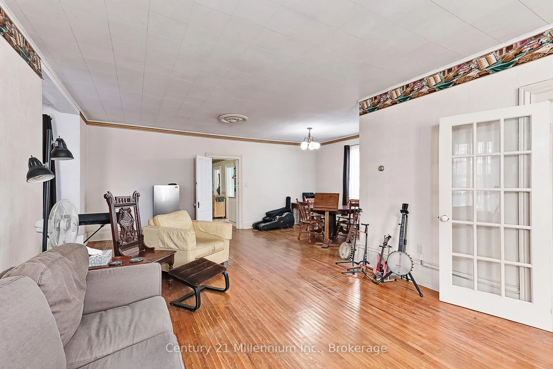Photo 13 of 332 Ste Marie Street, Collingwood — HOMEH