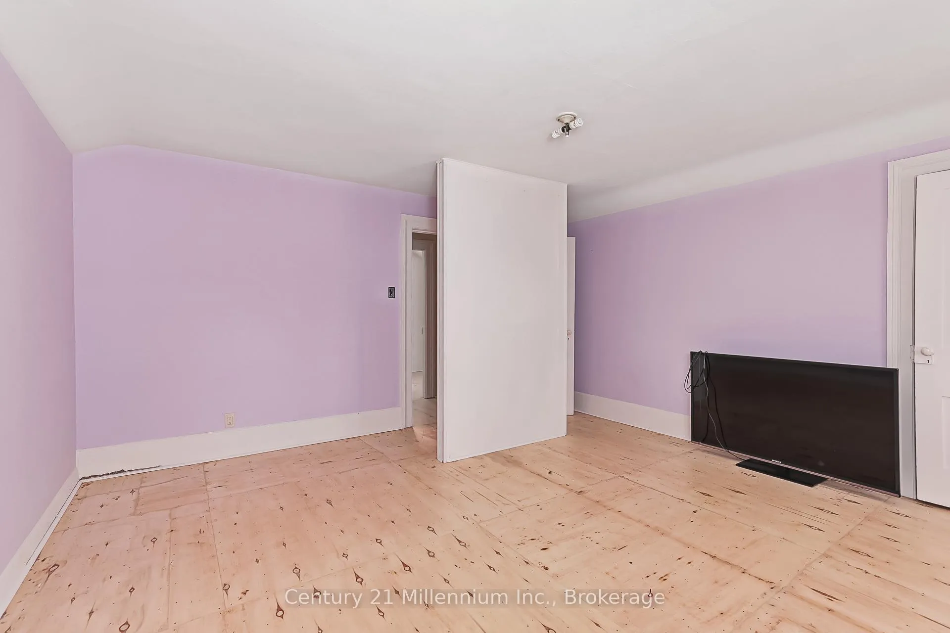 Photo 38 of 332 Ste Marie Street, Collingwood — HOMEH