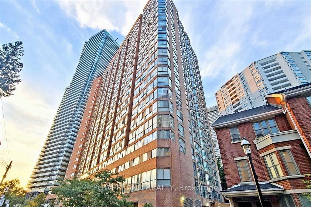 Front of Unit 1214, 1055 Bay Street