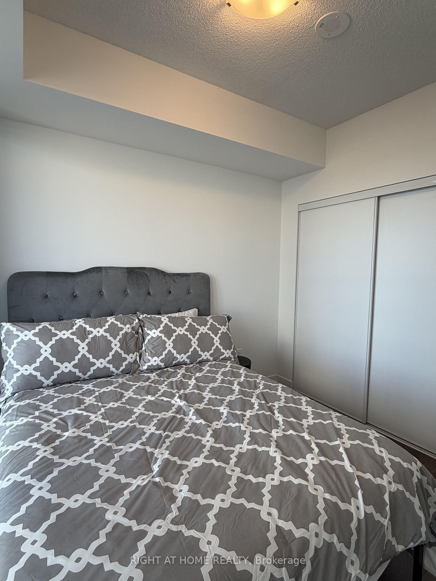 Photo 19 of Unit 1113, 260 Malta Avenue, Brampton, Fletcher's Creek South — HOMEH