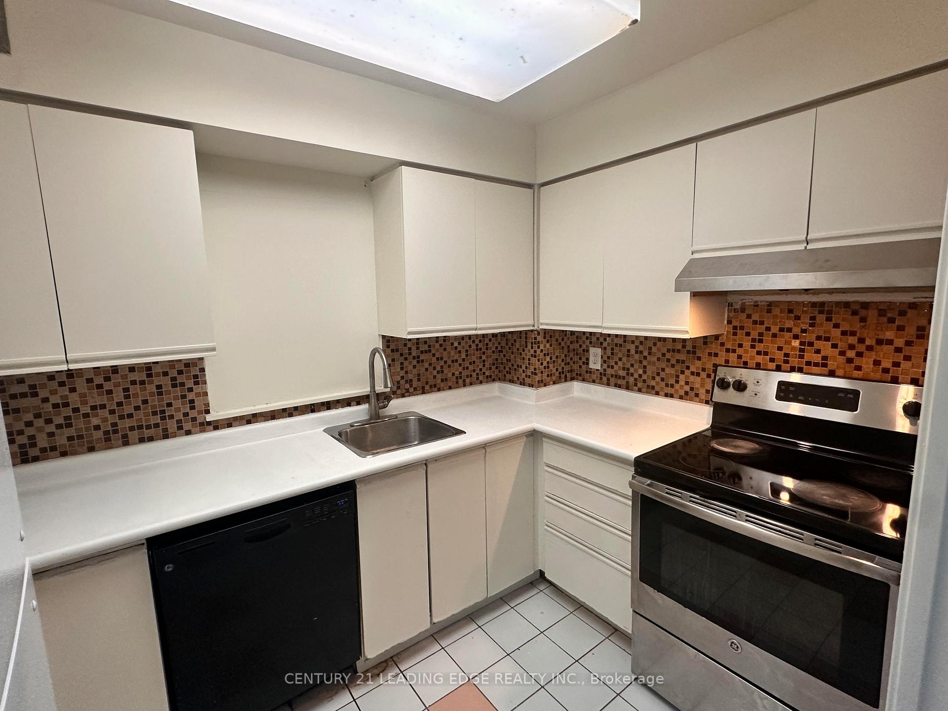 Photo 10 of Unit 1101, 21 Overlea Boulevard, Toronto, Thorncliffe Park — HOMEH