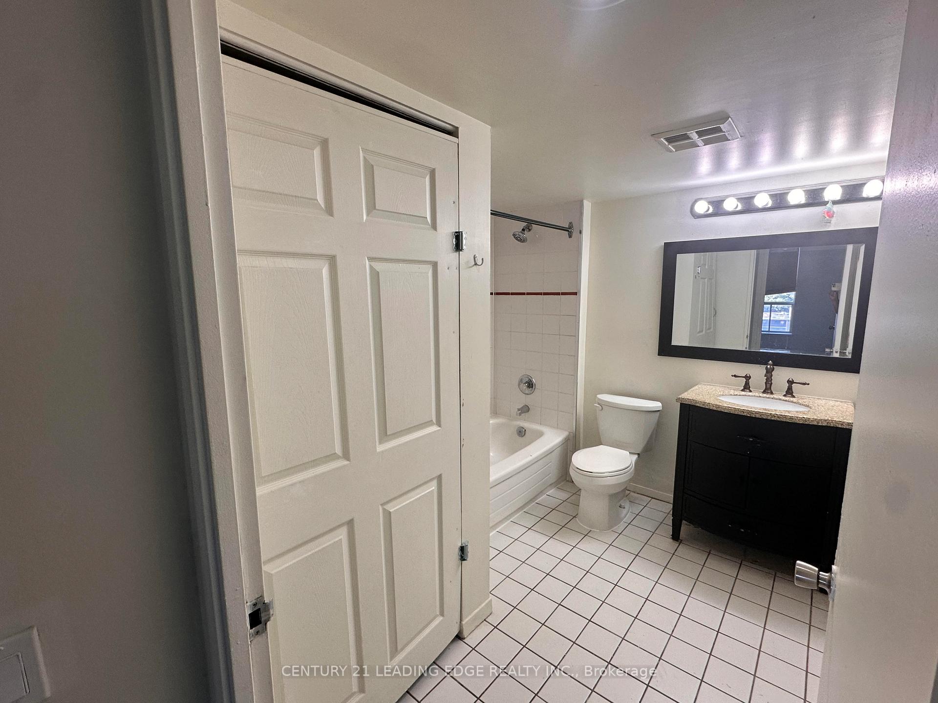 Photo 11 of Unit 1101, 21 Overlea Boulevard, Toronto, Thorncliffe Park — HOMEH