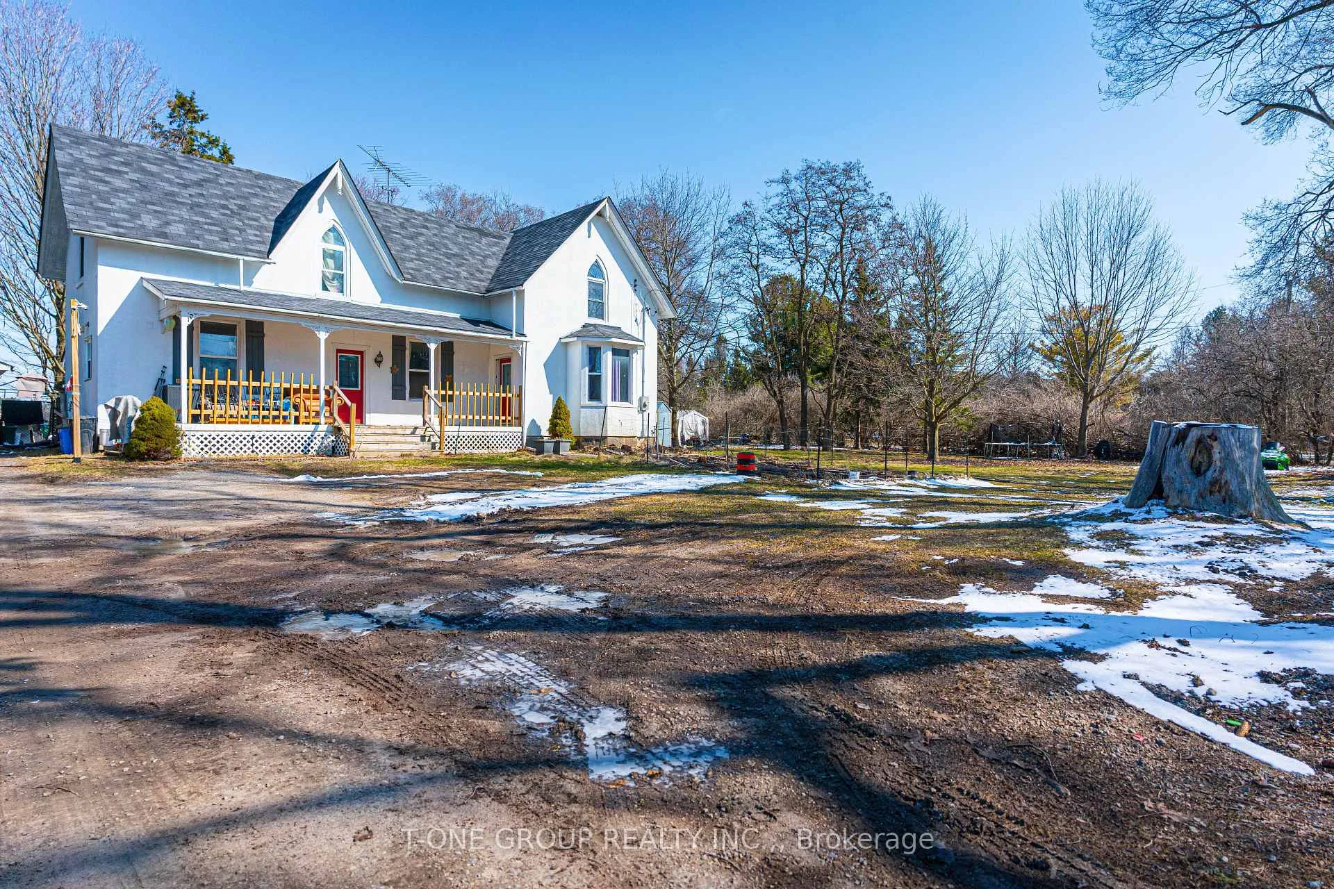 Photo 1 of 252 Columbus Road E, Oshawa, Rural Oshawa — HOMEH
