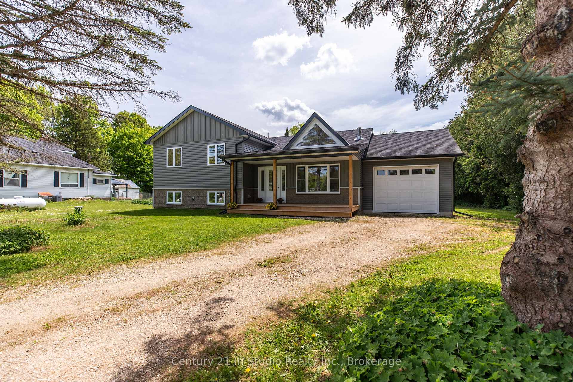 Photo 5 of 680218 Sideroad 30, Chatsworth — HOMEH