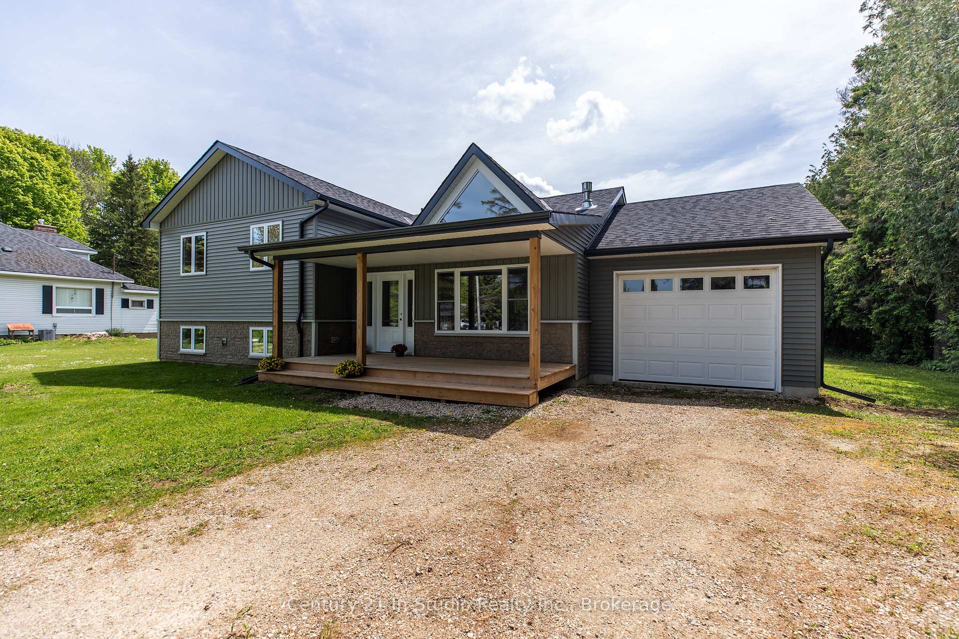 Photo 3 of 680218 Sideroad 30, Chatsworth — HOMEH