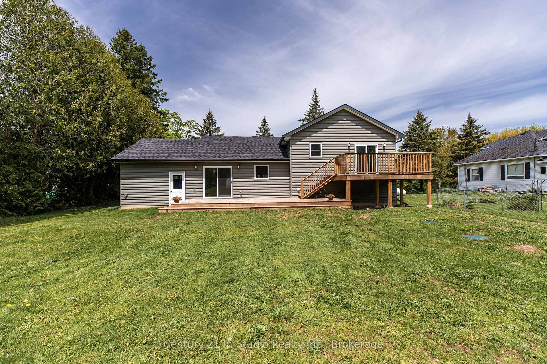 Photo 10 of 680218 Sideroad 30, Chatsworth — HOMEH