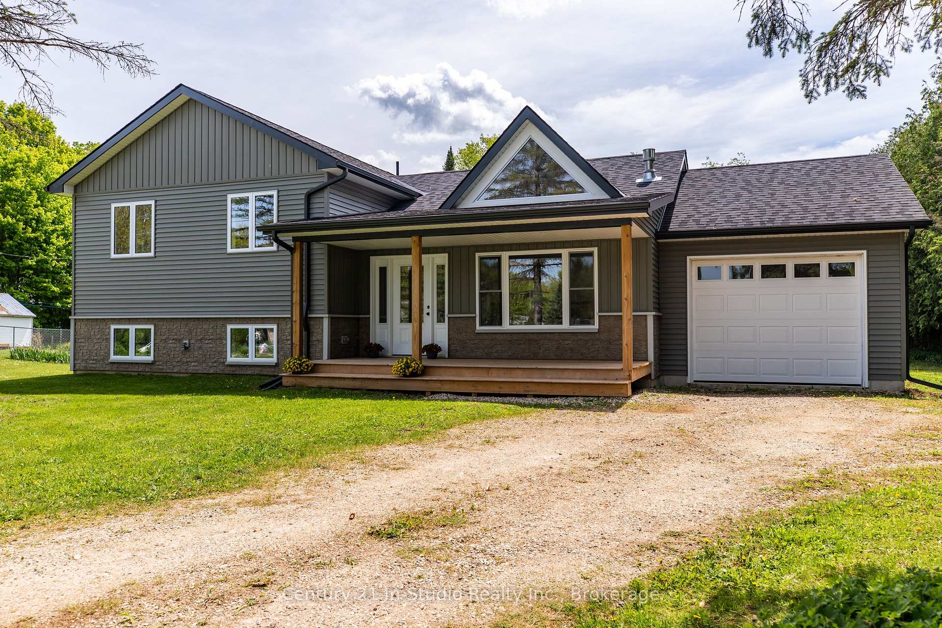 Photo 19 of 680218 Sideroad 30, Chatsworth — HOMEH