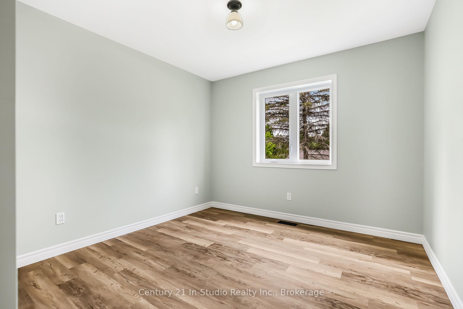 Photo 29 of 680218 Sideroad 30, Chatsworth — HOMEH
