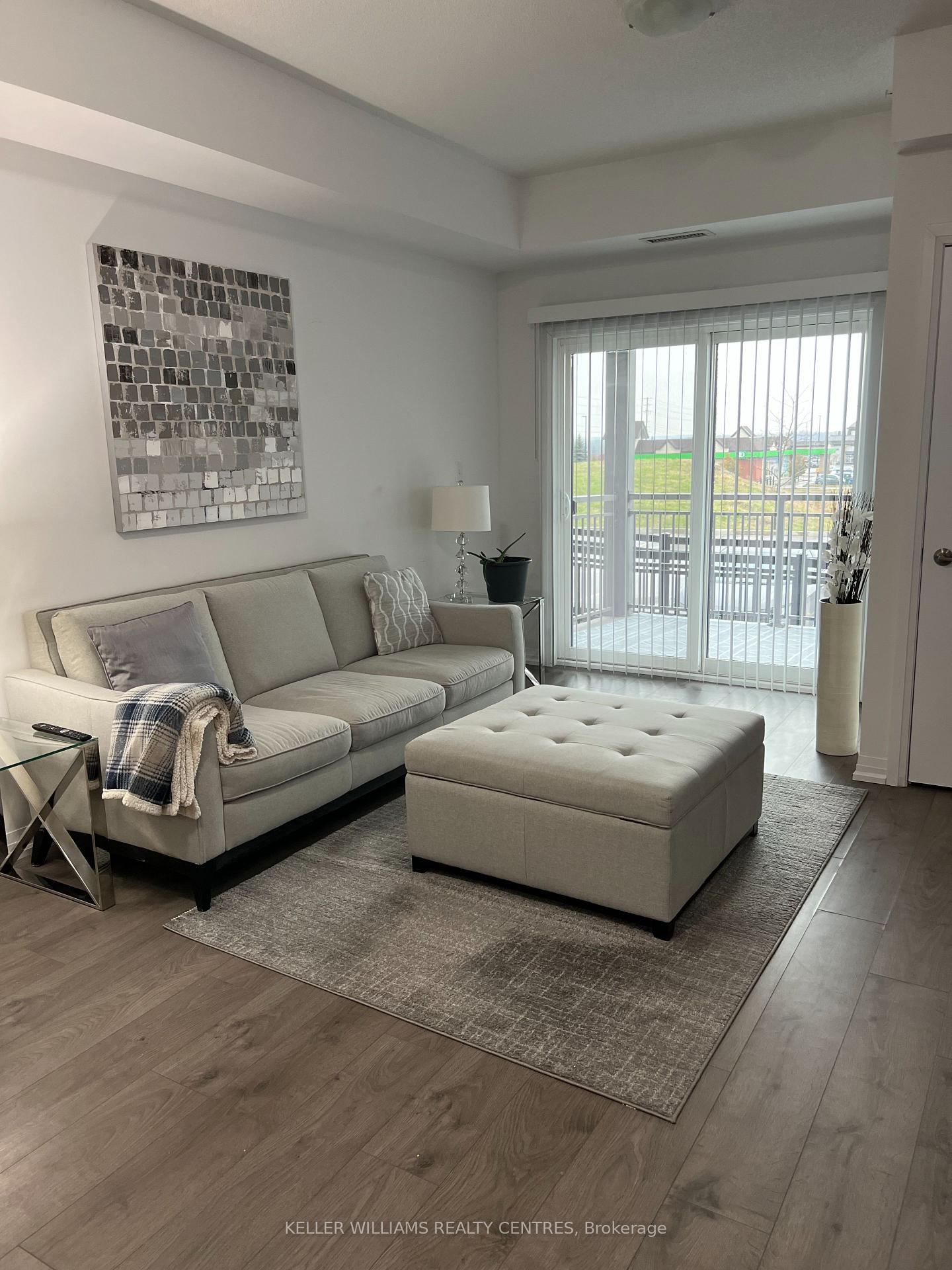 Front of Unit 107, 295 Cundles Road E