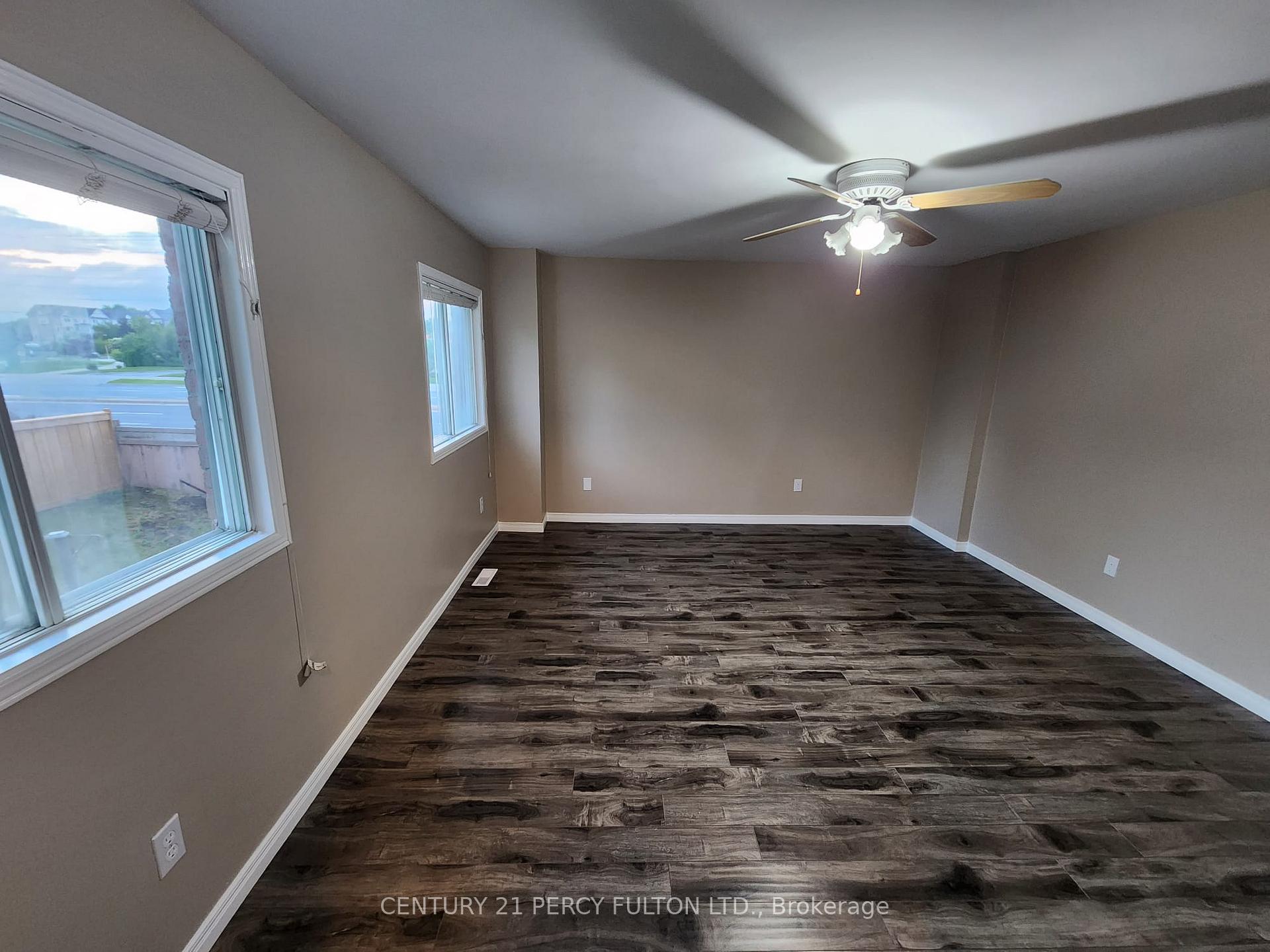 Photo 13 of 38 Gilmour Drive, Ajax, Central — HOMEH