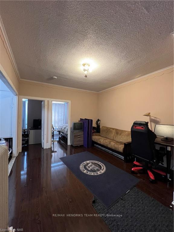 Photo 4 of Unit 2, 3 Main Street E, Grimsby, Grimsby East — HOMEH