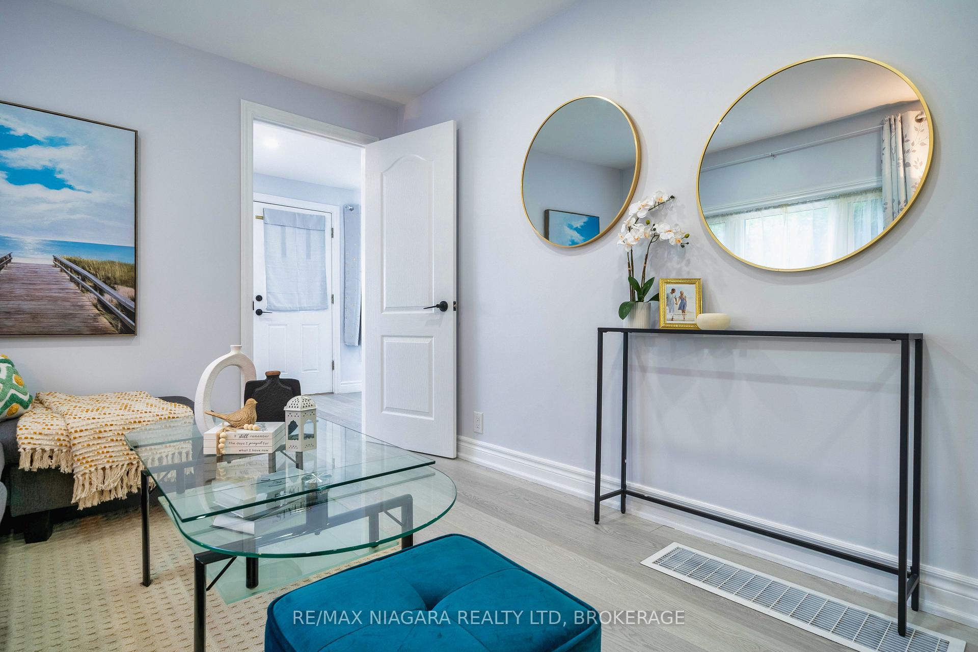 Photo 15 of 402 The Queensway South, Georgina, Keswick South — HOMEH