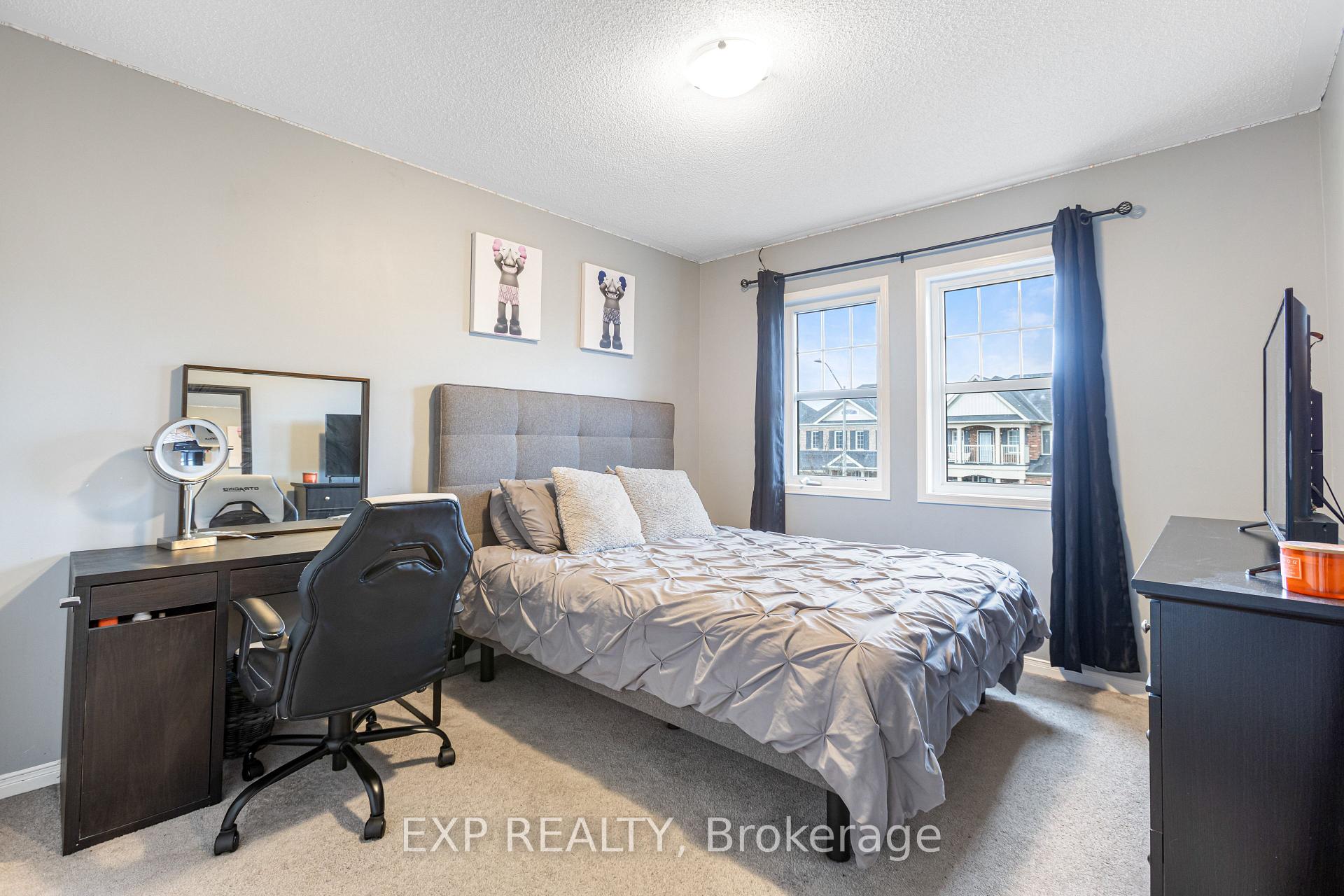 Photo 20 of 11 Robb Lane, Clarington, Bowmanville — HOMEH