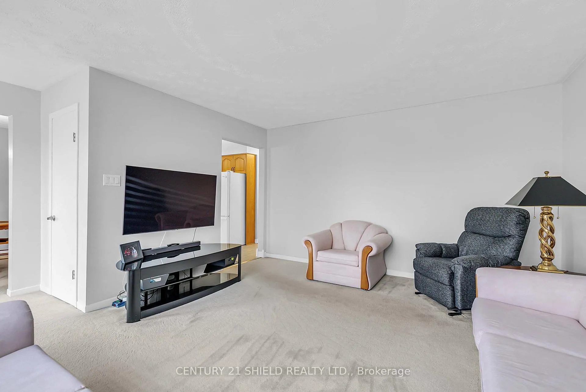 Photo 9 of 421 Danis Avenue, Cornwall — HOMEH