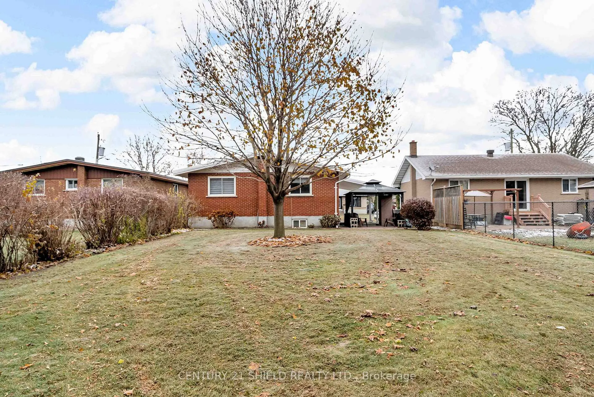 Photo 27 of 421 Danis Avenue, Cornwall — HOMEH