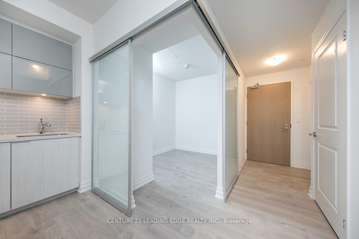 Photo 4 of Unit 801, 8 Rouge Valley Drive, Markham, Unionville — HOMEH