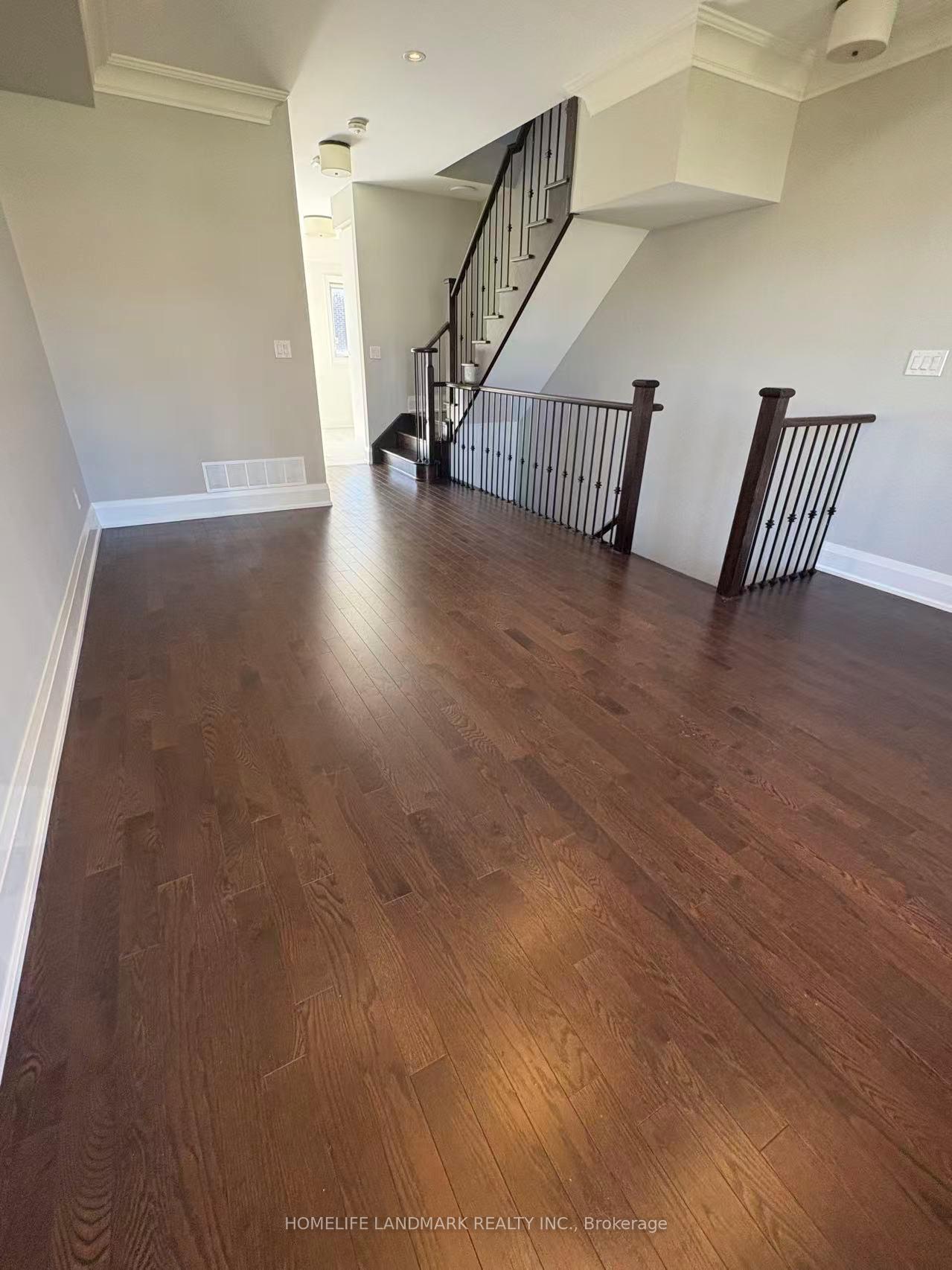 Photo 15 of 63 Feeney Lane, Markham, Commerce Valley — HOMEH