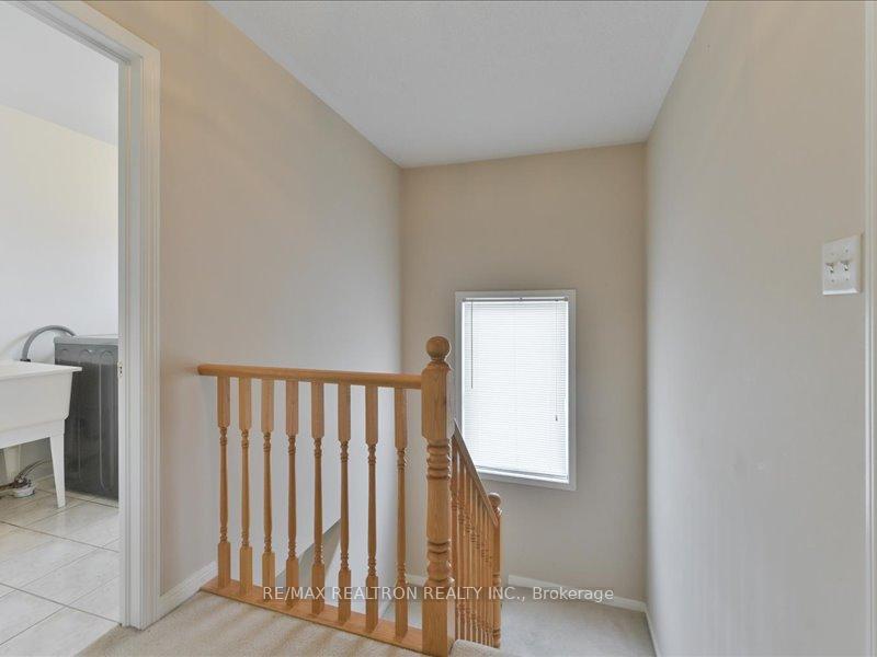 Photo 18 of 3 Misty Brook Crescent, Brampton, Fletcher's Meadow — HOMEH