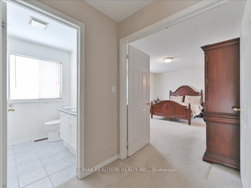 Photo 21 of 3 Misty Brook Crescent, Brampton, Fletcher's Meadow — HOMEH