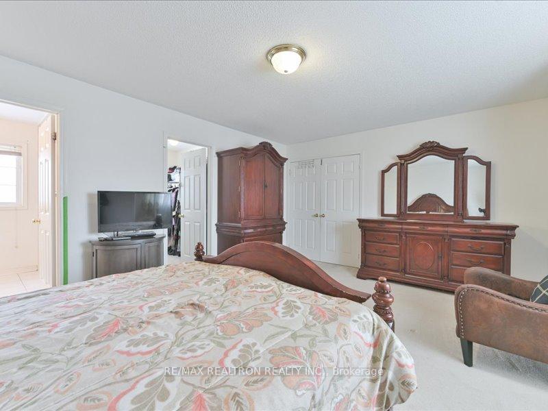 Photo 16 of 3 Misty Brook Crescent, Brampton, Fletcher's Meadow — HOMEH