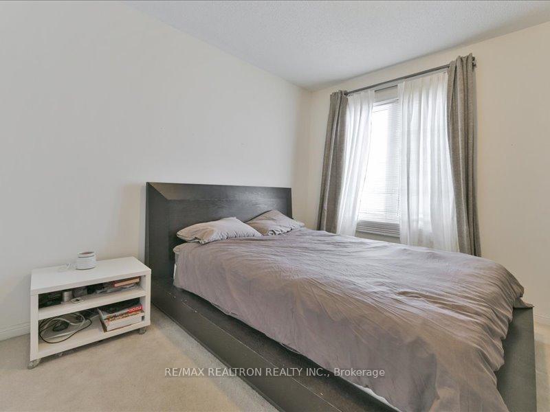 Photo 22 of 3 Misty Brook Crescent, Brampton, Fletcher's Meadow — HOMEH