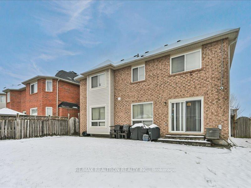 Photo 31 of 3 Misty Brook Crescent, Brampton, Fletcher's Meadow — HOMEH
