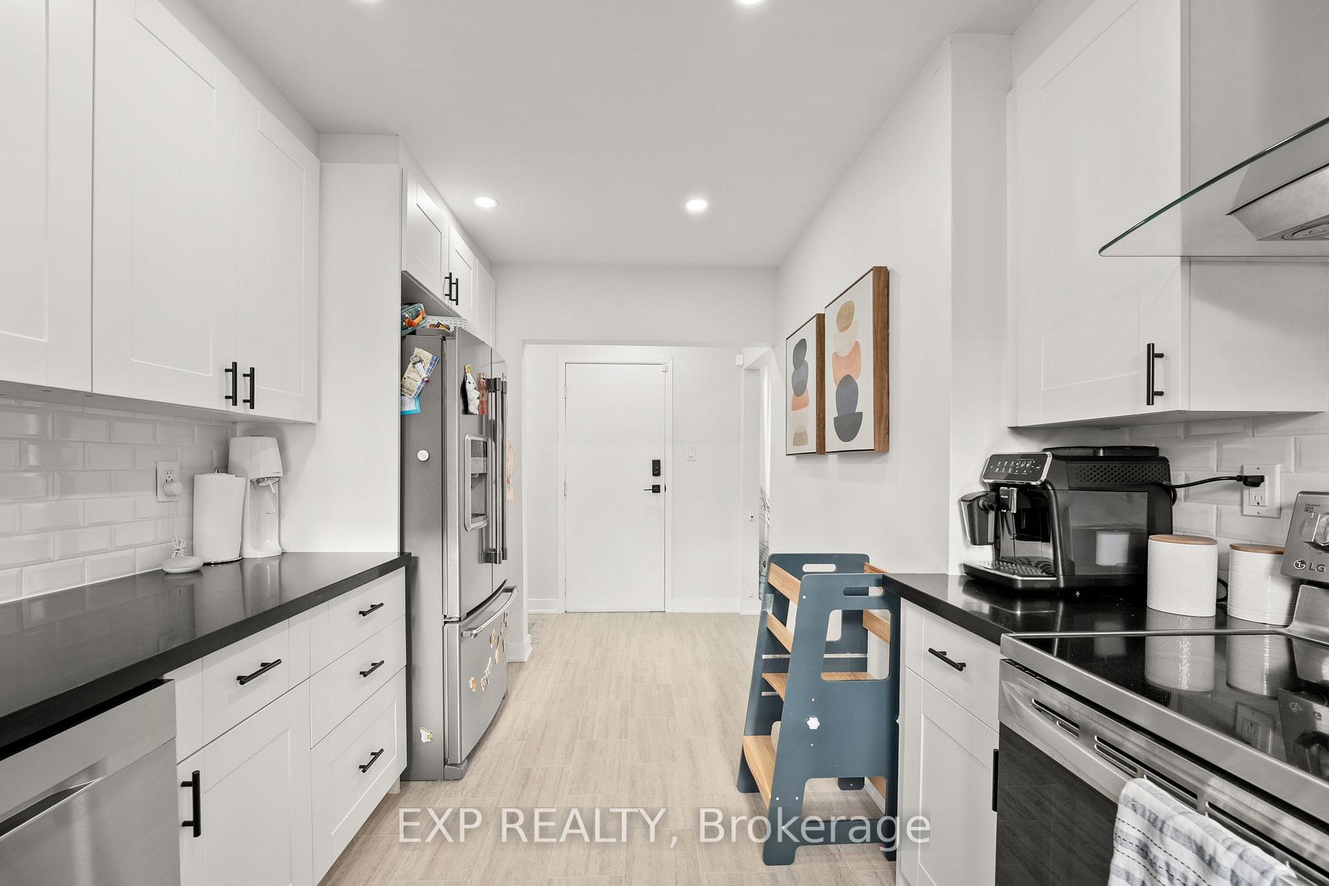 Photo 6 of Unit Main, 2 Patrick Drive, Aurora, Aurora Highlands — HOMEH