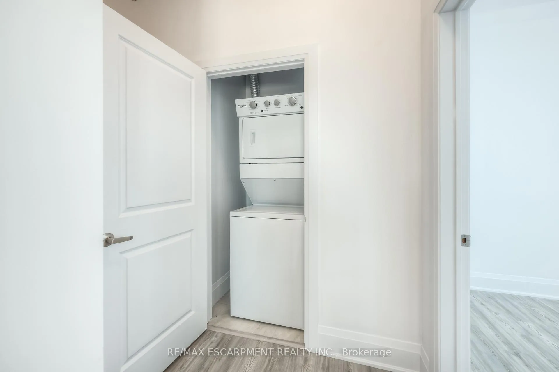 Photo 17 of Unit 521, 450 Dundas Street E, Hamilton, Waterdown — HOMEH