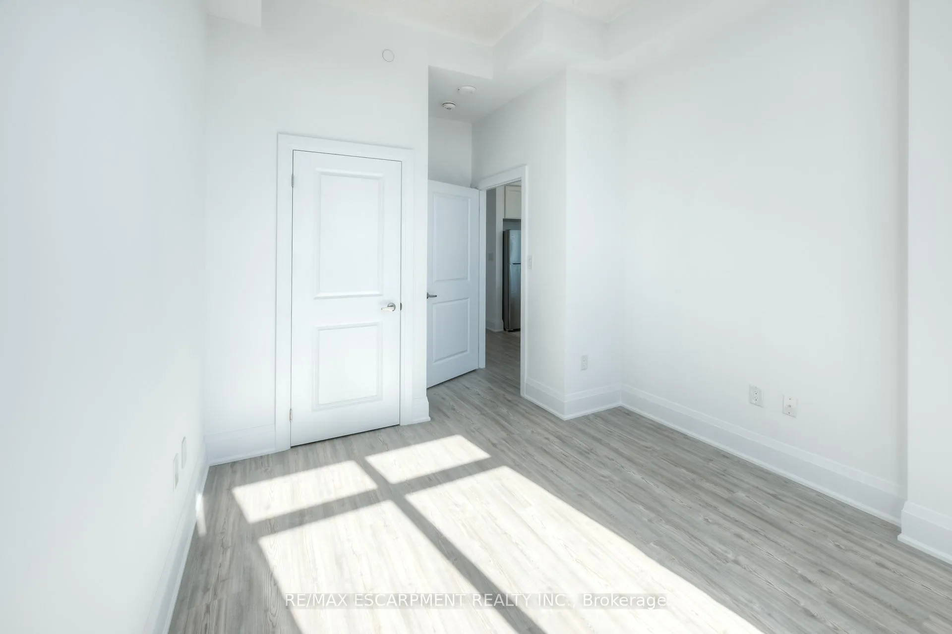 Photo 20 of Unit 521, 450 Dundas Street E, Hamilton, Waterdown — HOMEH