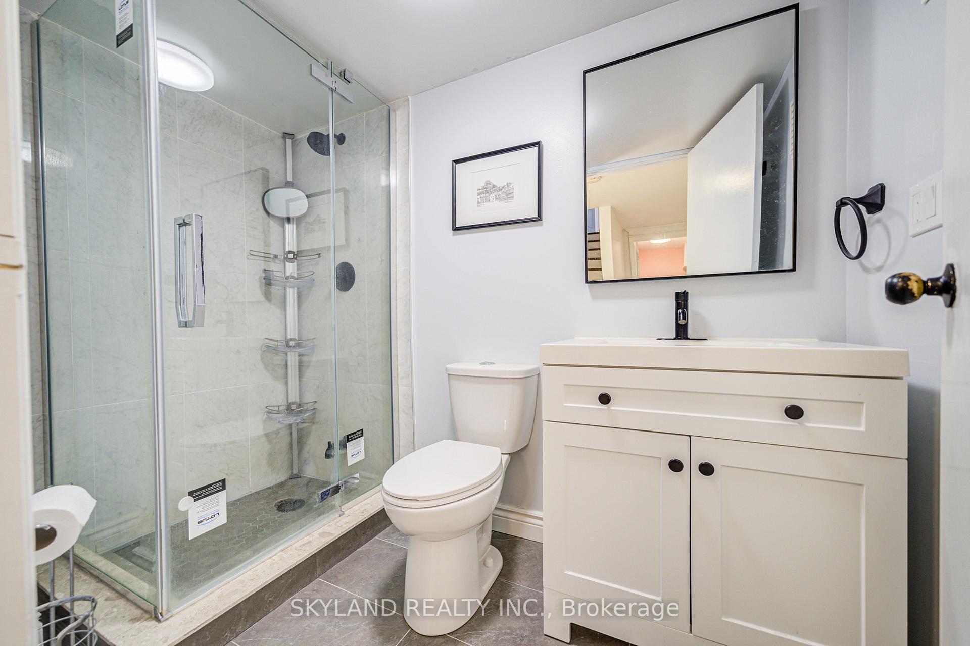 Photo 30 of 68 Batson Drive, Aurora, Aurora Village — HOMEH