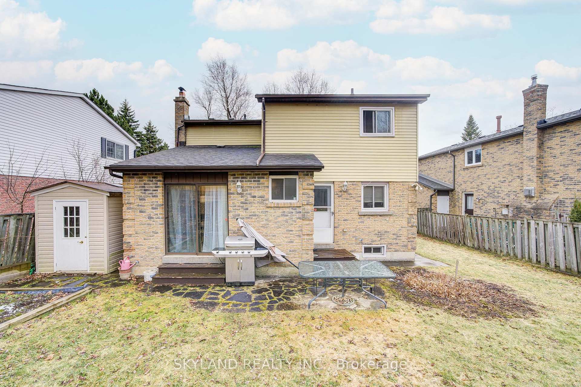 Photo 38 of 68 Batson Drive, Aurora, Aurora Village — HOMEH