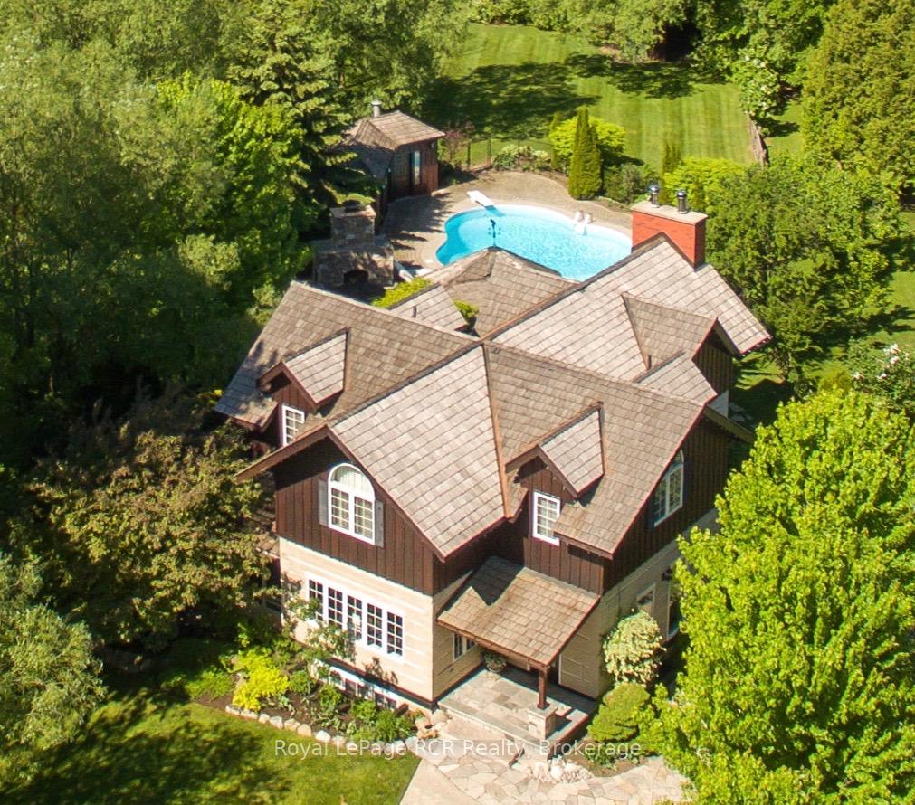 Front of 118 Heritage Drive