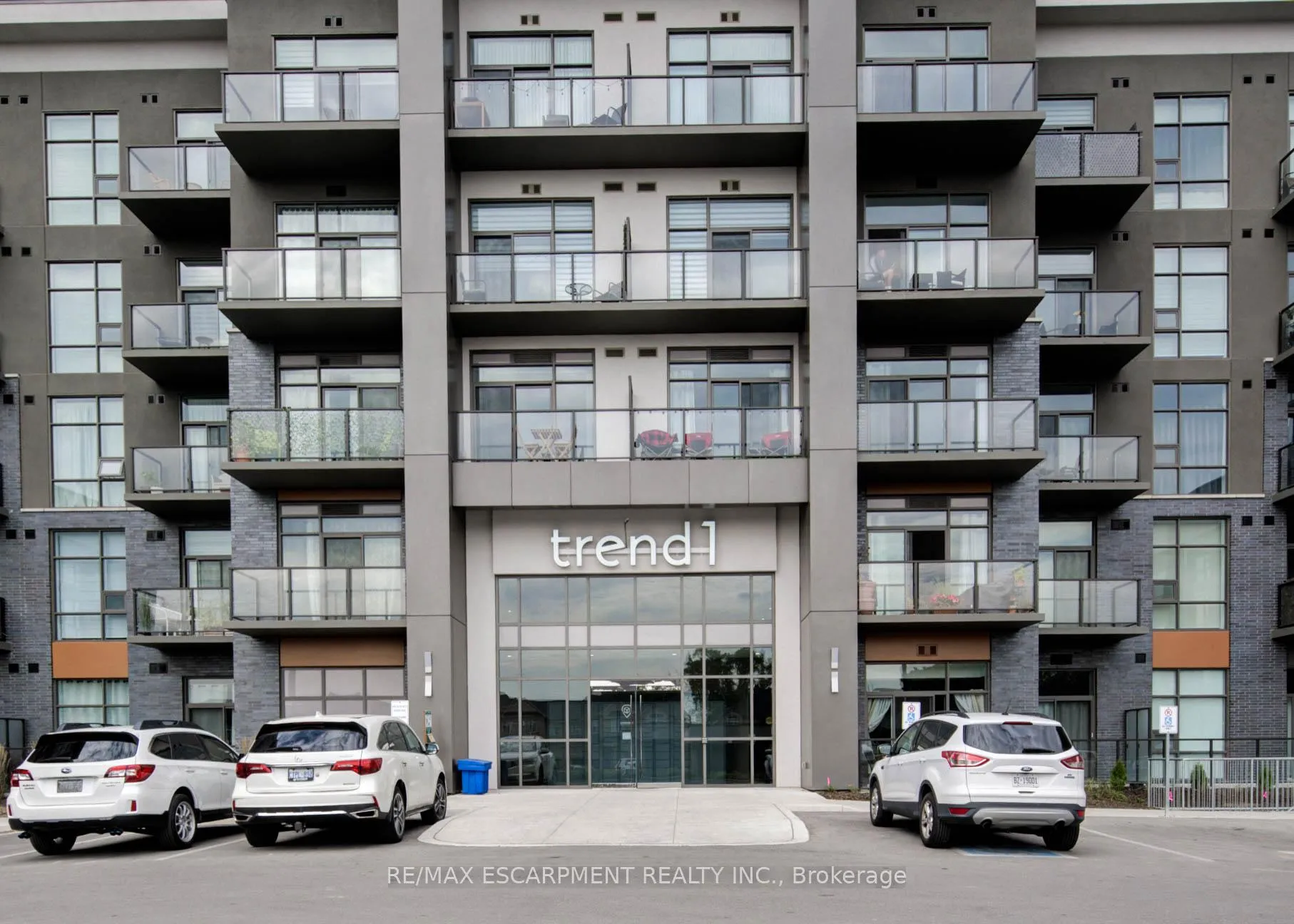 Photo 1 of Unit 909, 450 Dundas Street E, Hamilton, Waterdown — HOMEH