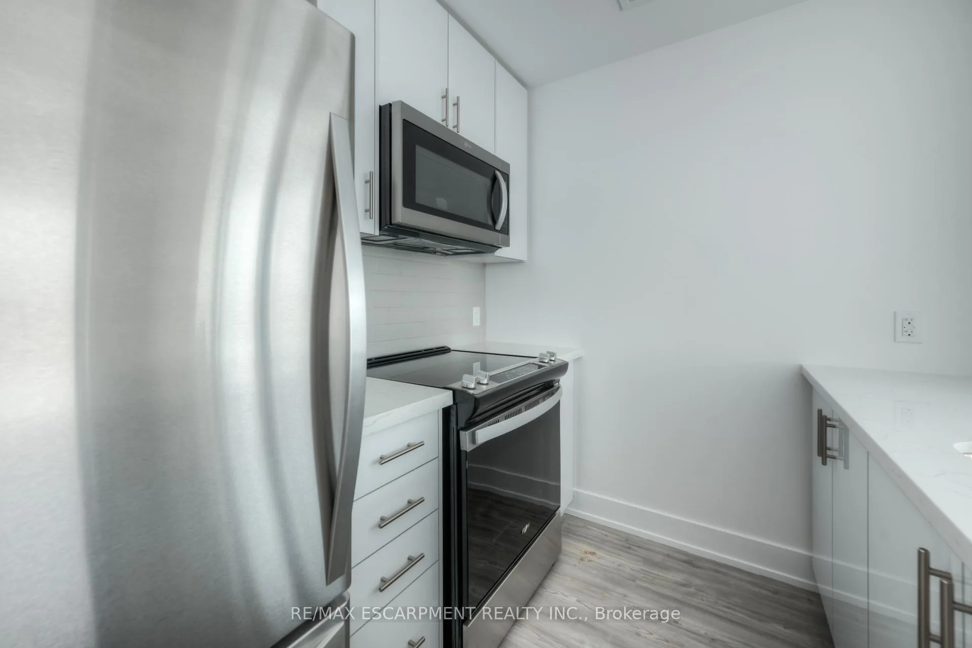 Photo 13 of Unit 909, 450 Dundas Street E, Hamilton, Waterdown — HOMEH