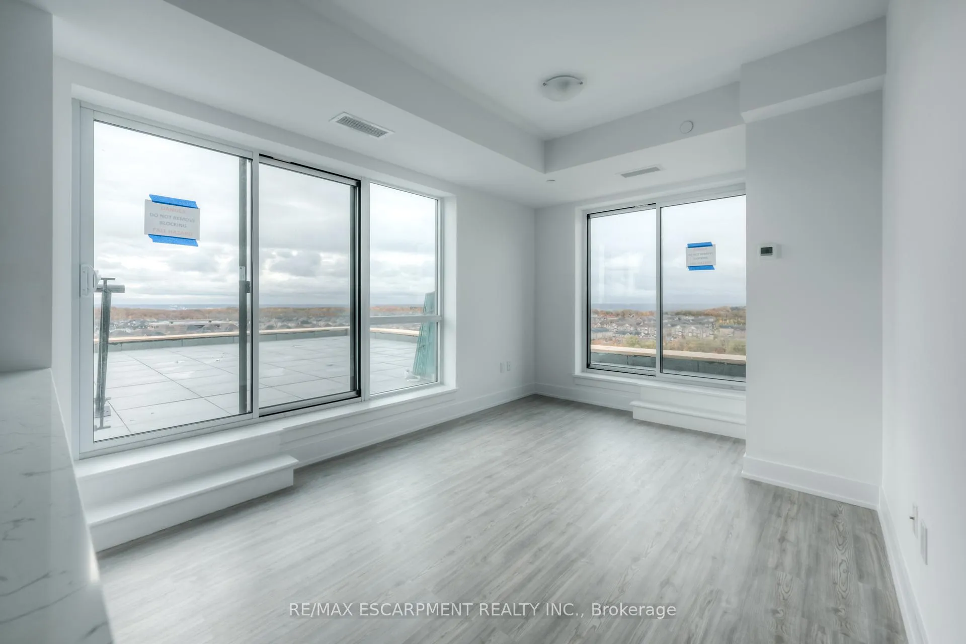 Photo 21 of Unit 909, 450 Dundas Street E, Hamilton, Waterdown — HOMEH