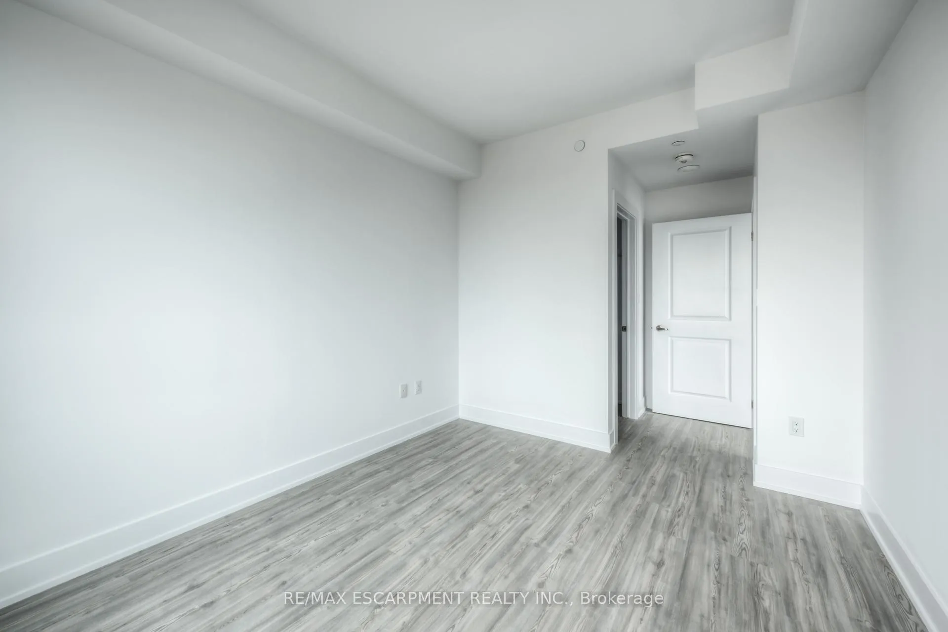 Photo 24 of Unit 909, 450 Dundas Street E, Hamilton, Waterdown — HOMEH