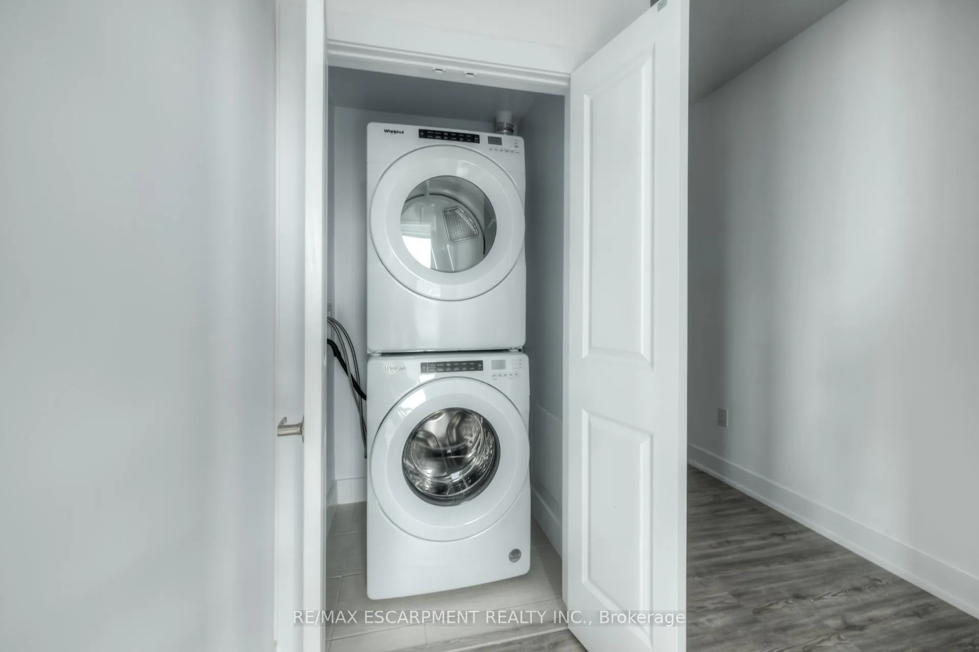 Photo 27 of Unit 909, 450 Dundas Street E, Hamilton, Waterdown — HOMEH