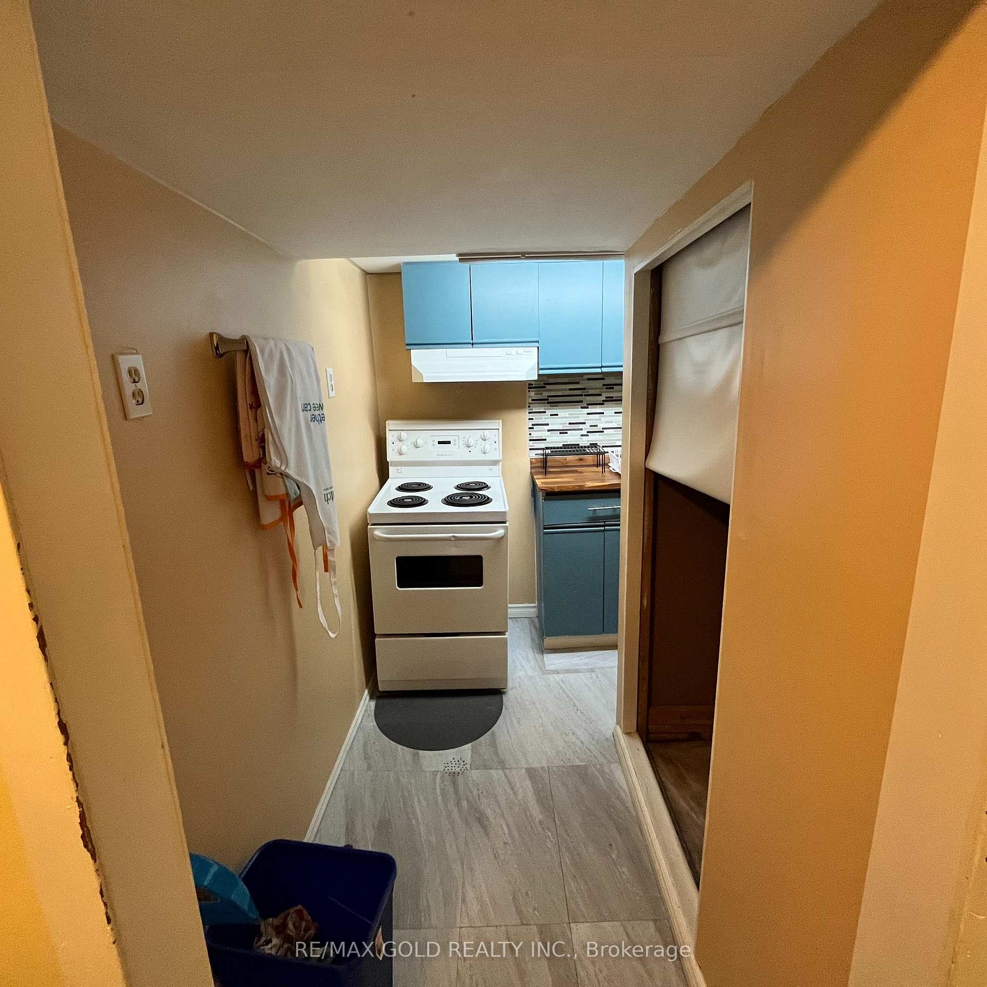 Photo 5 of Unit Basemnt, 68 Fleetwood Crescent, Brampton, Southgate — HOMEH