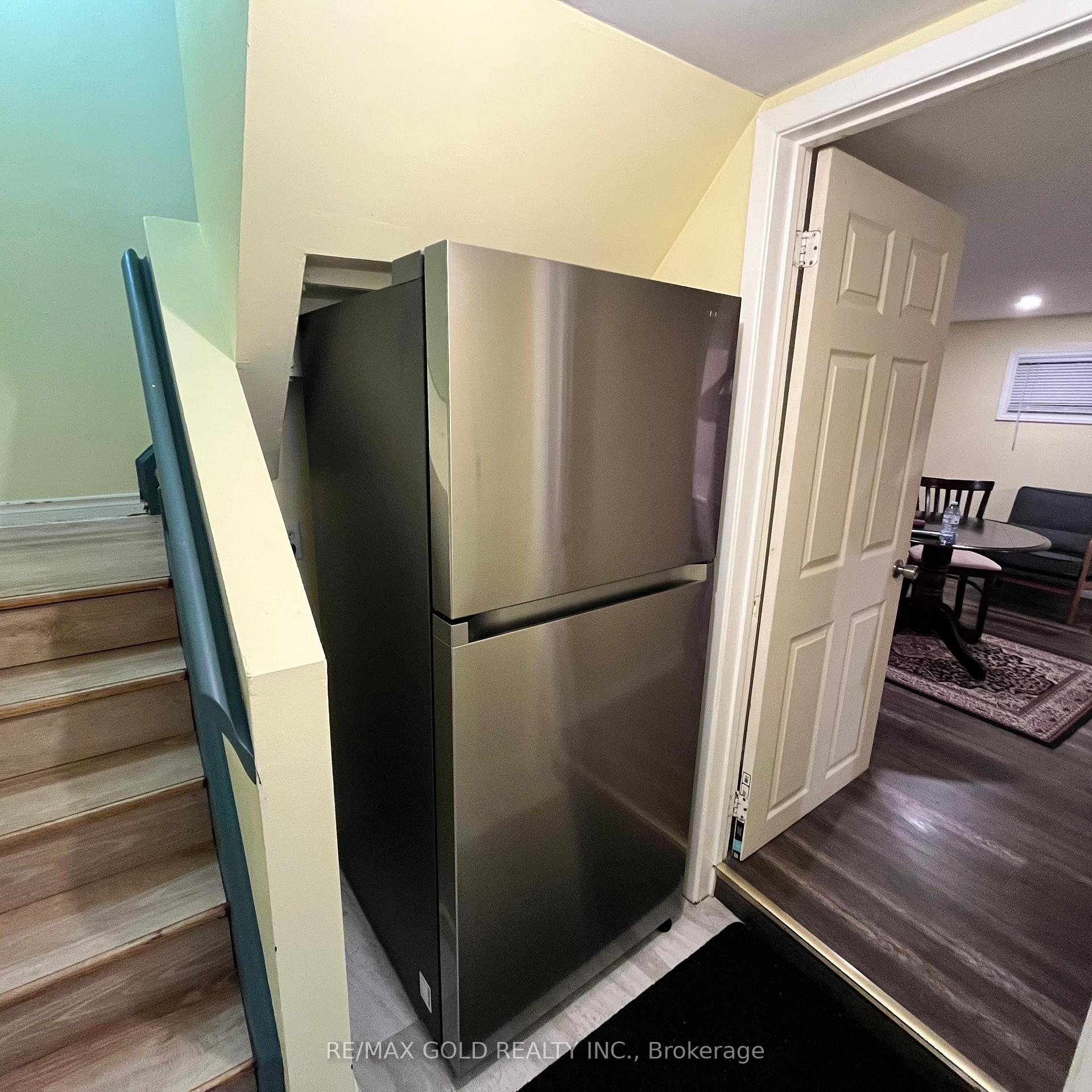 Photo 9 of Unit Basemnt, 68 Fleetwood Crescent, Brampton, Southgate — HOMEH