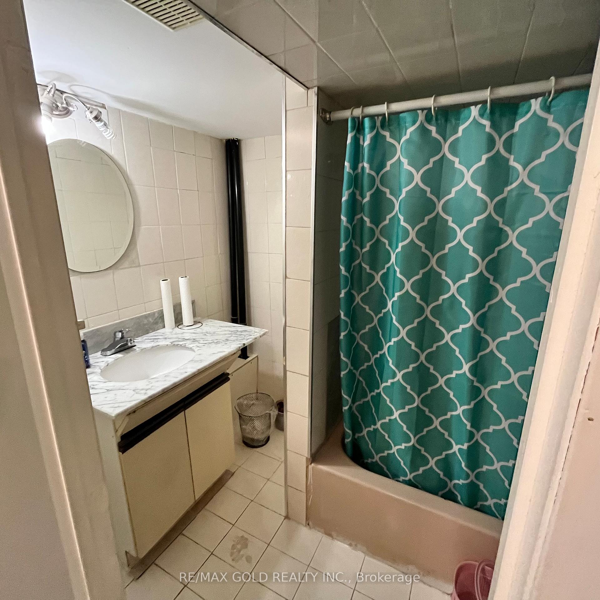 Photo 11 of Unit Basemnt, 68 Fleetwood Crescent, Brampton, Southgate — HOMEH