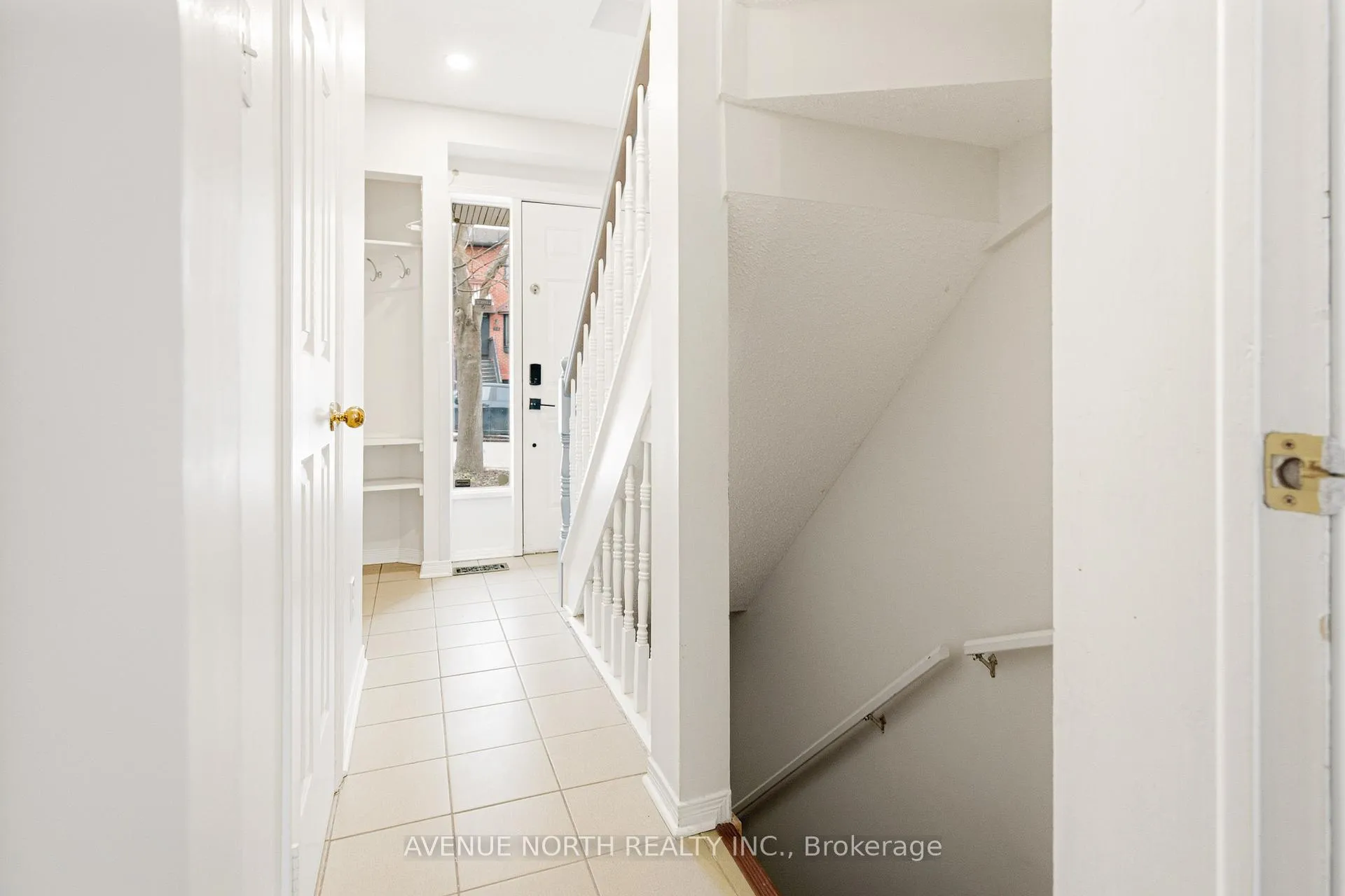 Photo 4 of 101 Templeton Street, Ottawa, Sandy Hill — HOMEH