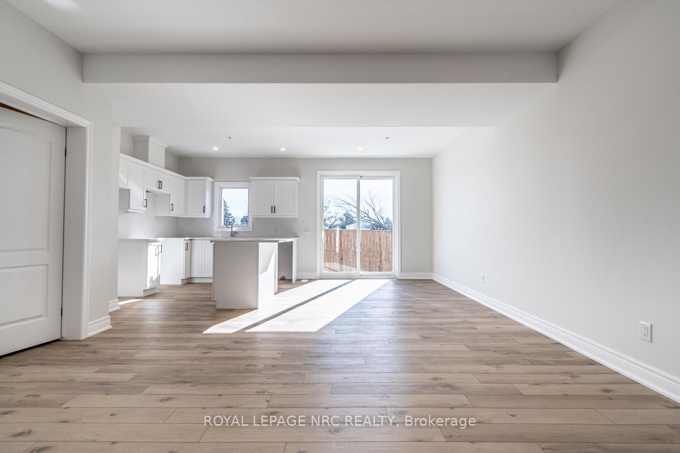 Photo 6 of Unit 22, 121A Moffatt Street, St. Catharines, Oakdale — HOMEH
