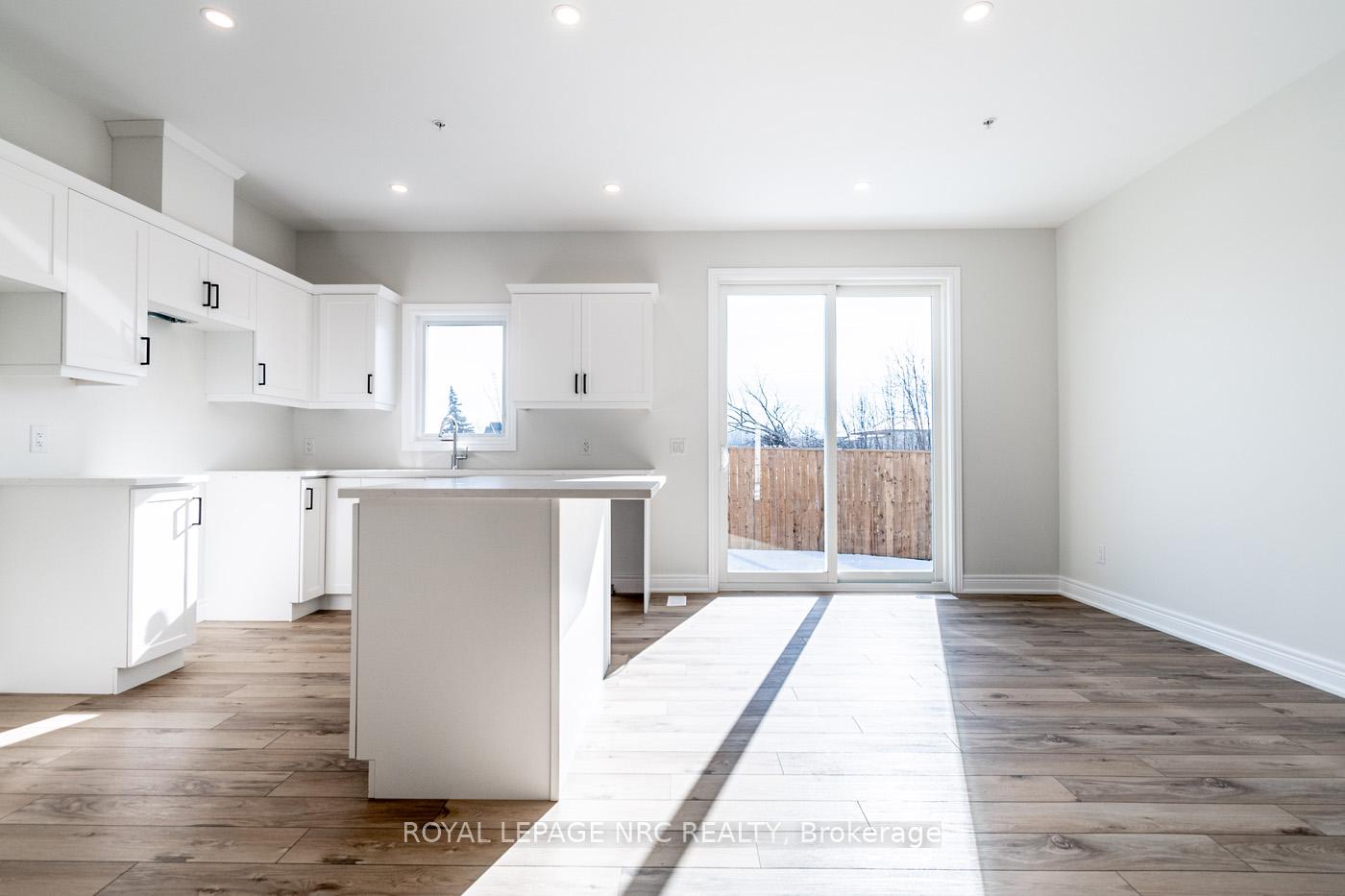 Photo 8 of Unit 22, 121A Moffatt Street, St. Catharines, Oakdale — HOMEH