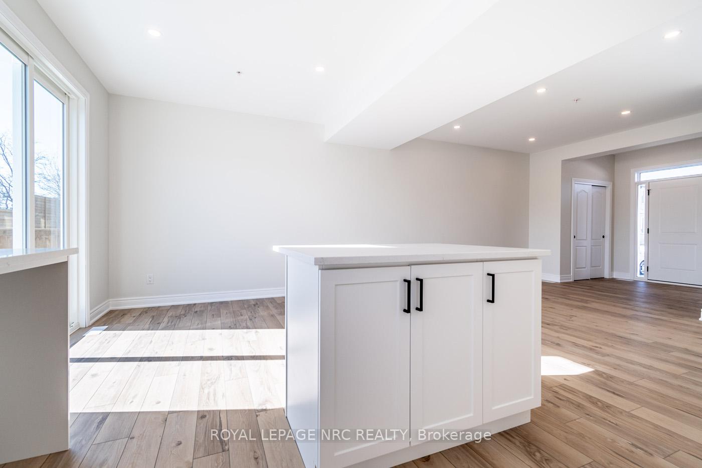 Photo 12 of Unit 22, 121A Moffatt Street, St. Catharines, Oakdale — HOMEH