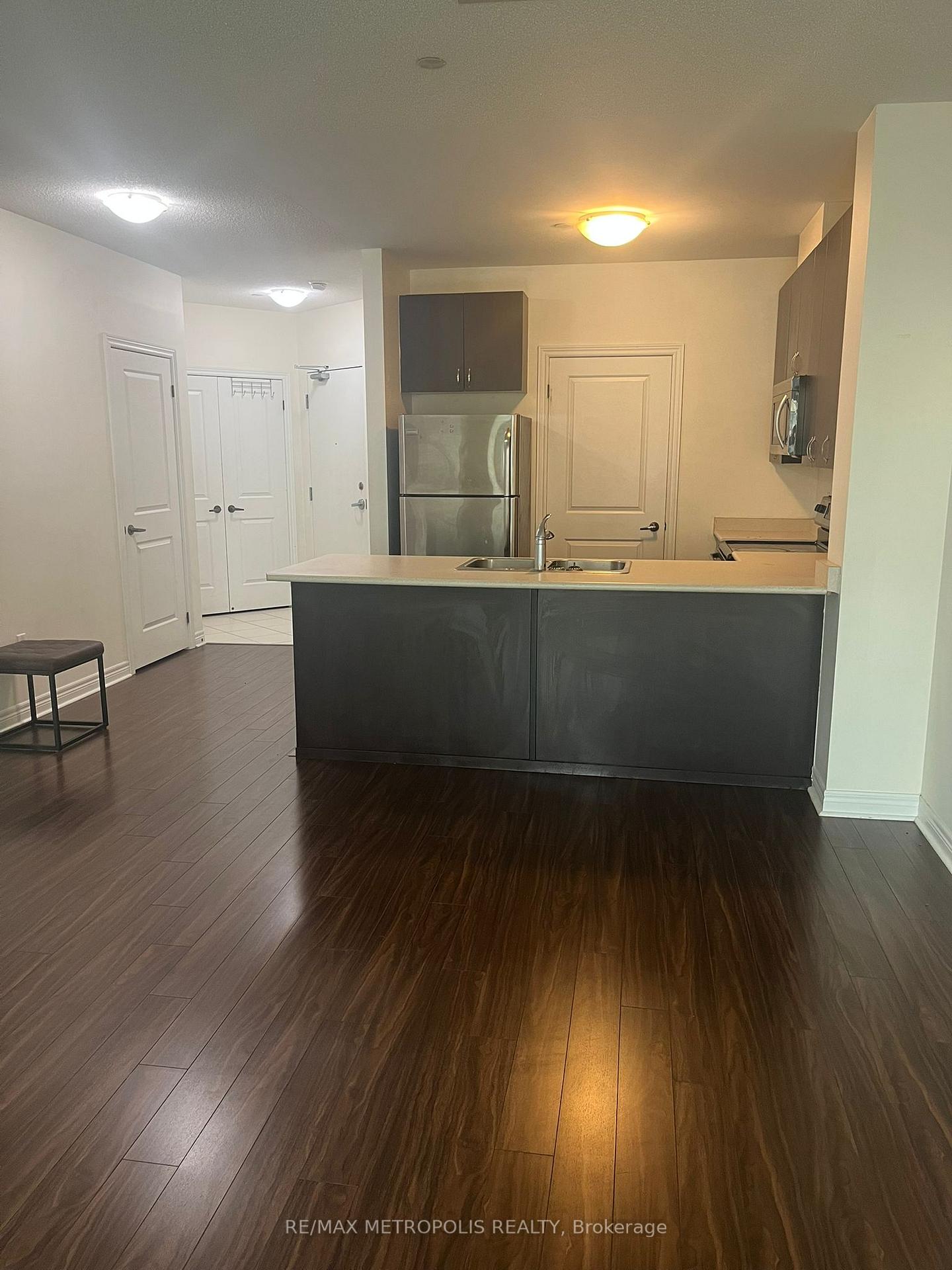 Photo 3 of Unit 304, 7400 Markham Road, Markham, Middlefield — HOMEH