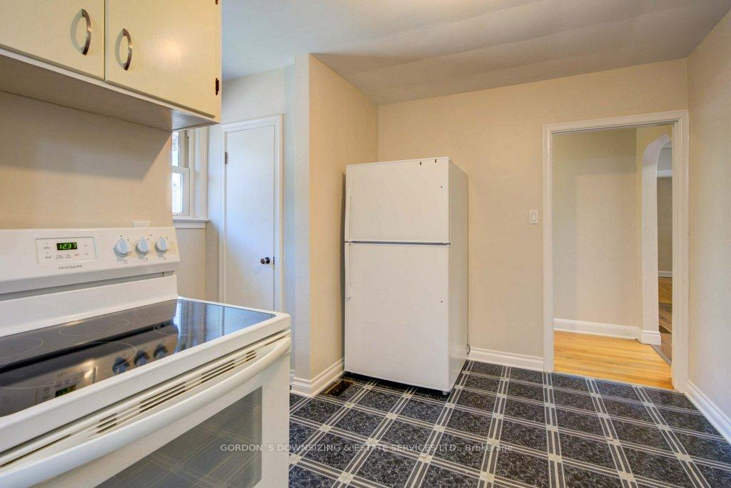 Photo 7 of 11 Porter Avenue, Belleville, Belleville Ward — HOMEH