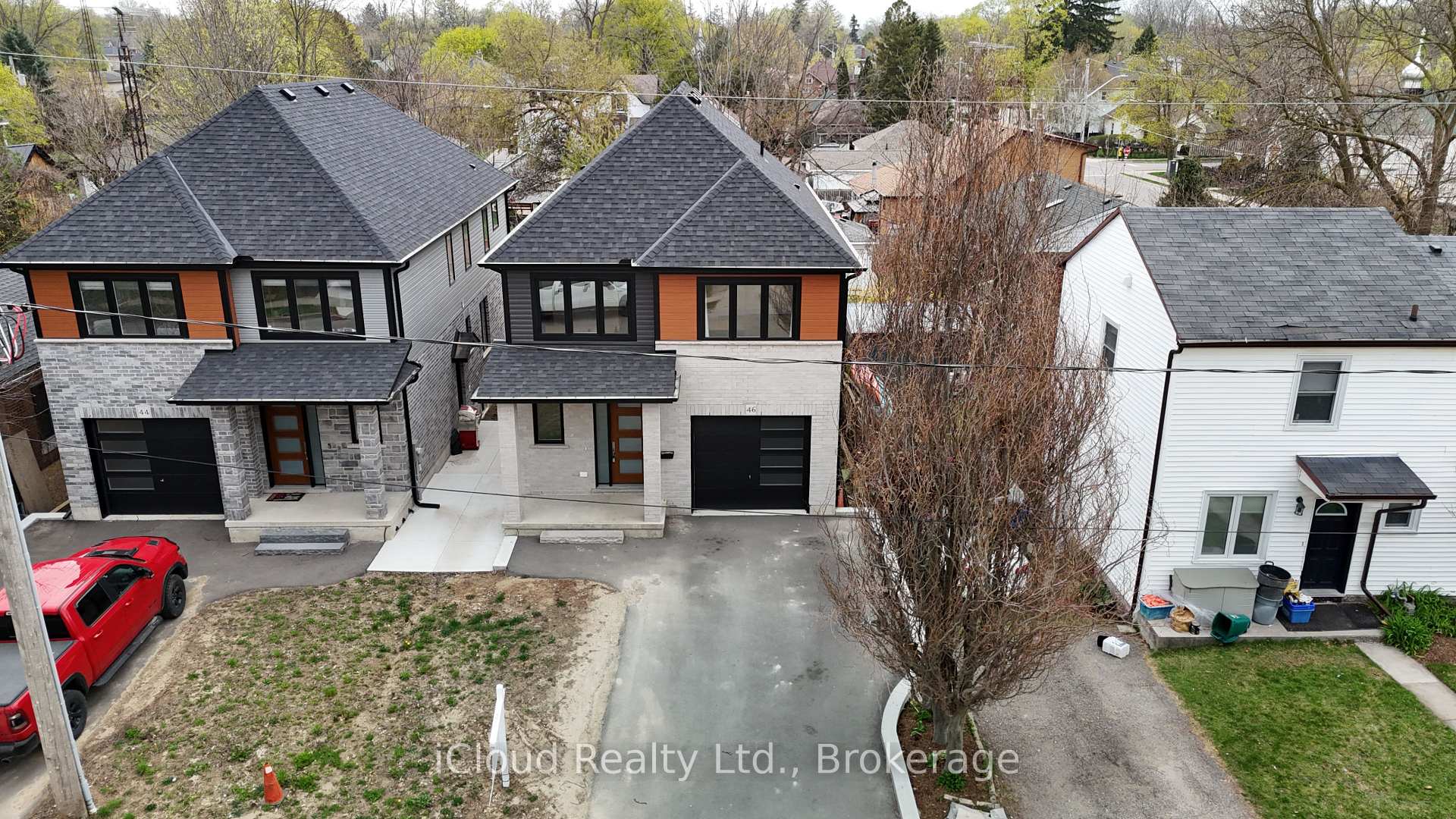 Photo 2 of 46 Lowell Street N, Cambridge — HOMEH
