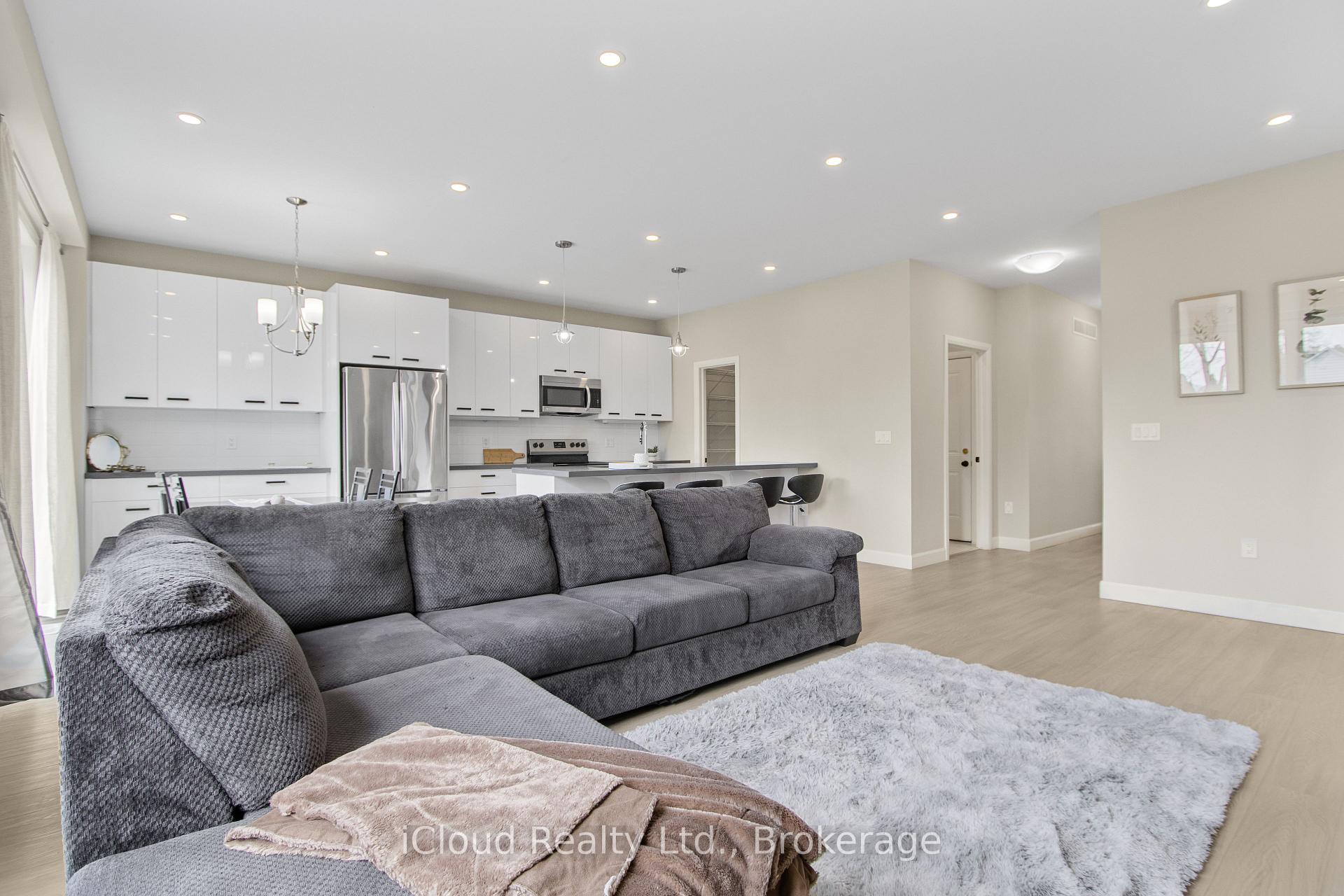 Photo 10 of 46 Lowell Street N, Cambridge — HOMEH