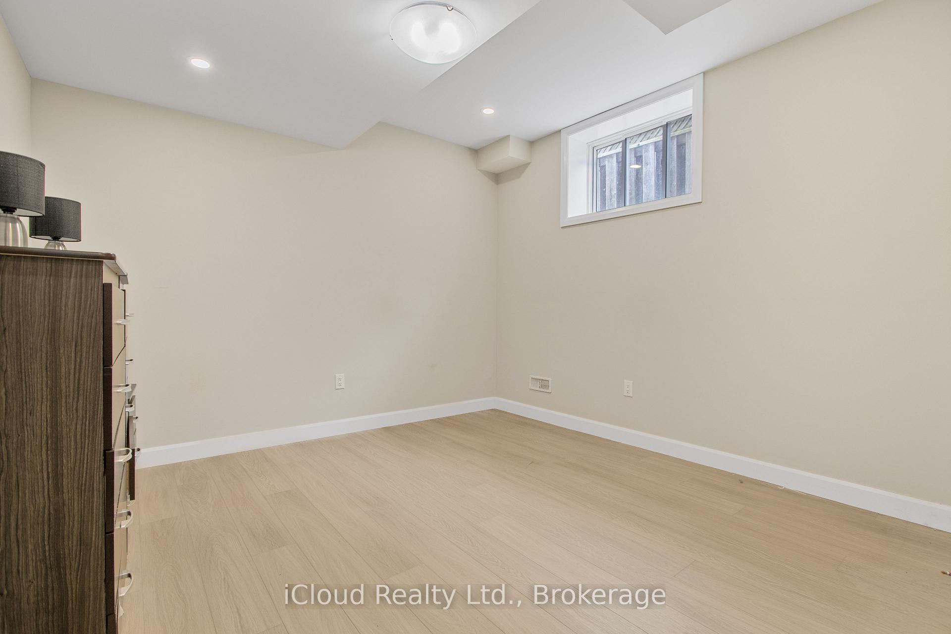 Photo 33 of 46 Lowell Street N, Cambridge — HOMEH