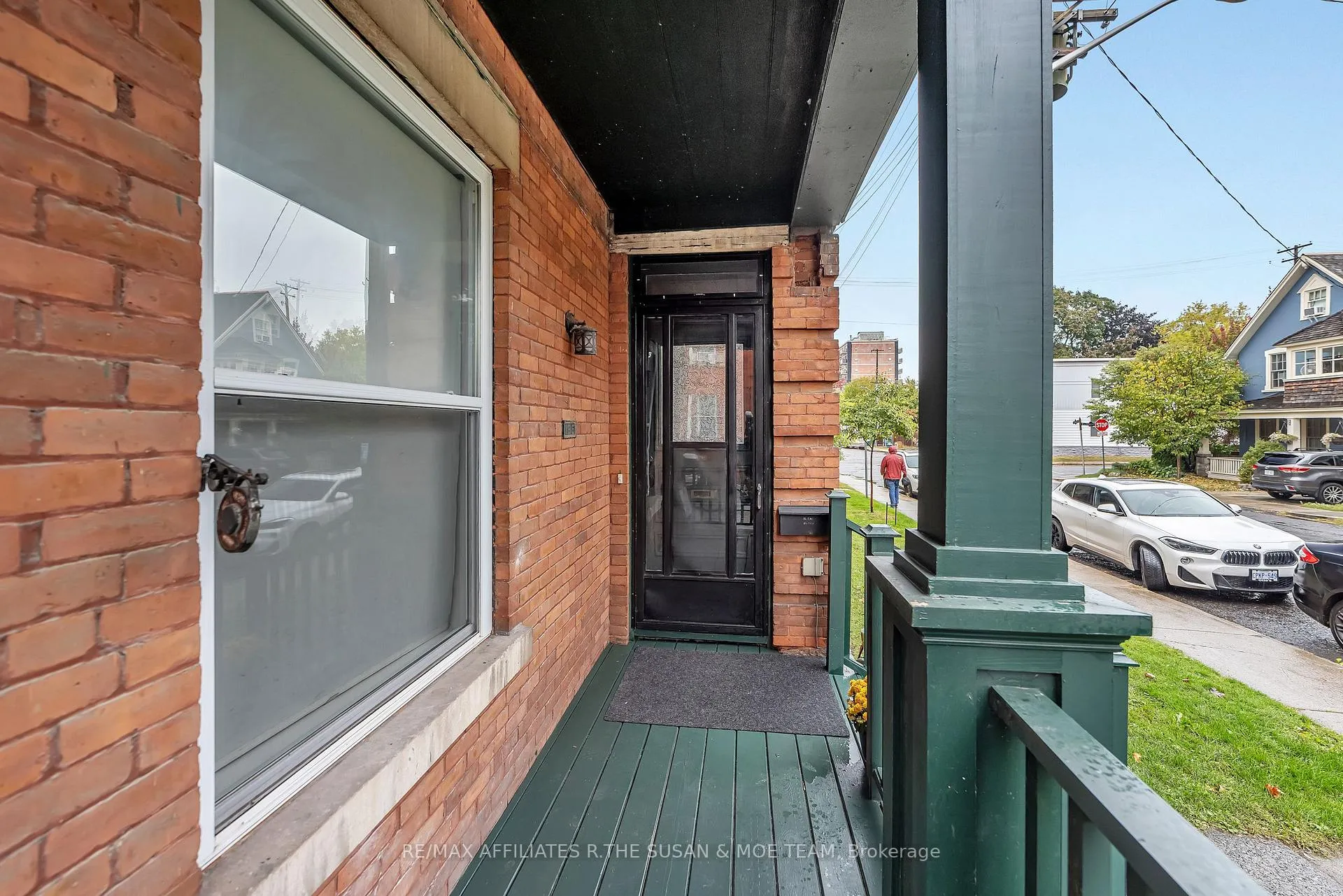 Photo 3 of 194 Augusta Street, Ottawa, Sandy Hill — HOMEH